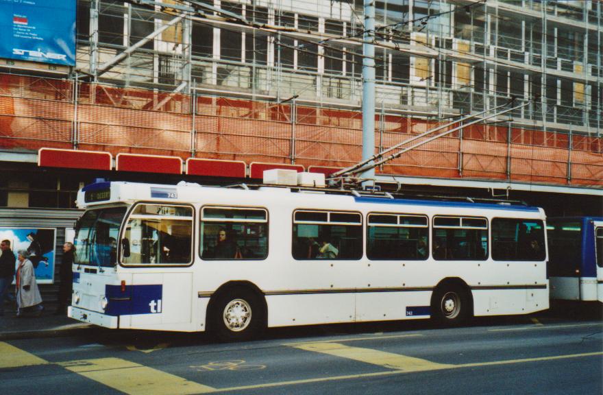 (113'117) - TL Lausanne - Nr. 743 - FBW/Hess Trolleybus am 22. Dezember 2008 in Lausanne, Rue Neuve