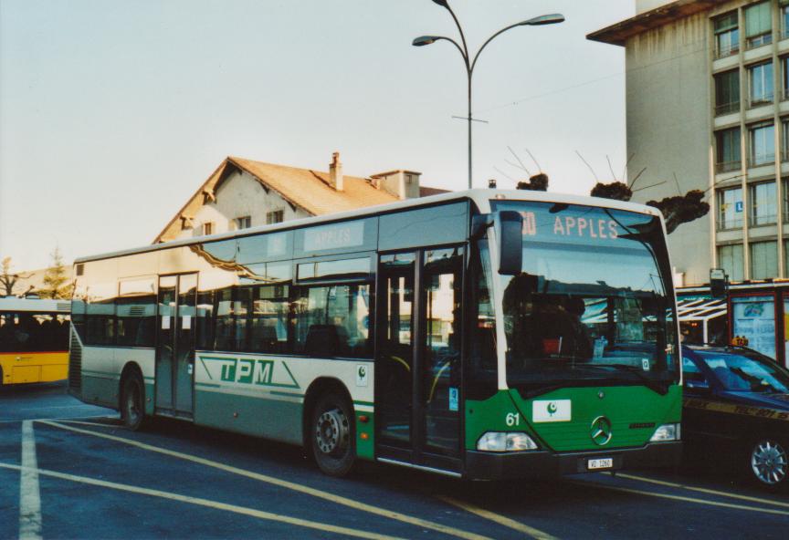 (113'216) - TPM Morges - Nr. 61/VD 1260 - Mercedes am 22. Dezember 2008 beim Bahnhof Morges