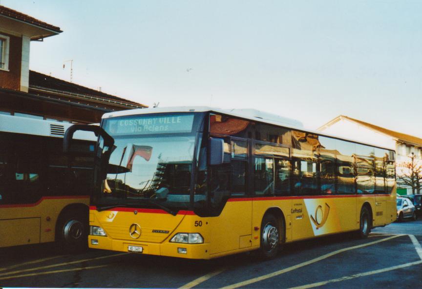 (113'218) - SAPJV, L'Isle - Nr. 50/VD 1401 - Mercedes am 22. Dezember 2008 beim Bahnhof Morges