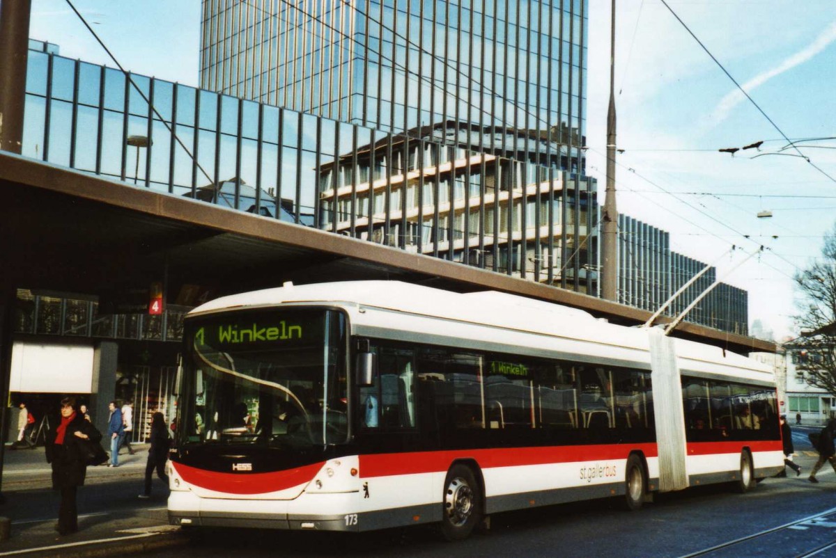 (113'911) - St. Gallerbus - Nr. 173 - Hess/Hess Gelenktrolleybus am 17. Januar 2009 beim Bahnhof St. Gallen