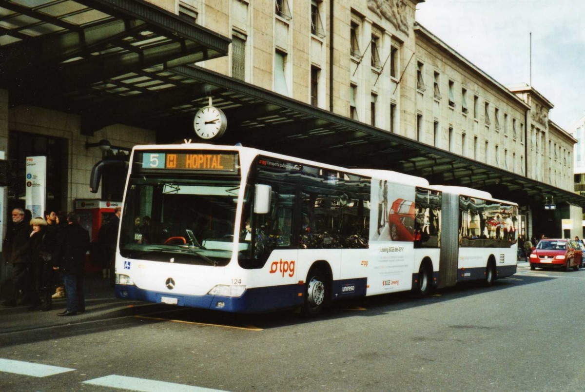 (115'004) - TPG Genve - Nr. 124/GE 960'508 - Mercedes am 8. Mrz 2009 beim Bahnhof Genve