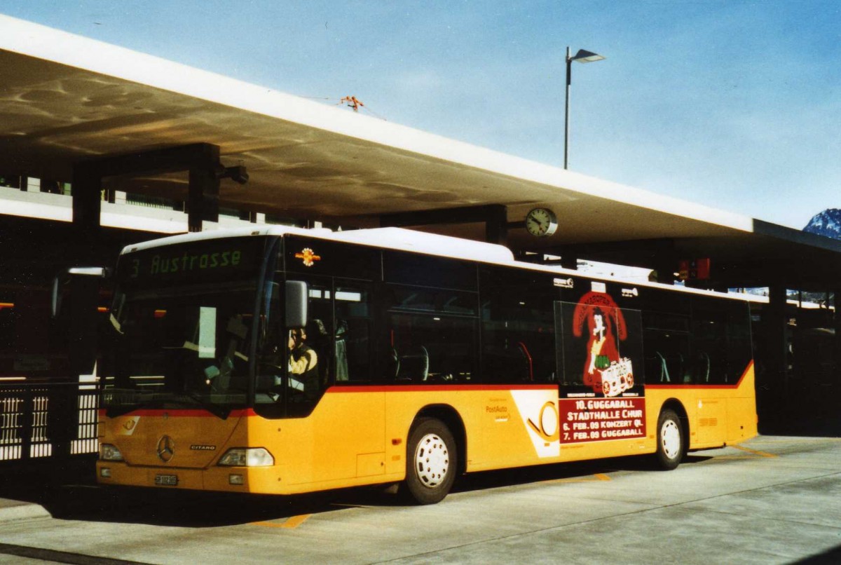 (115'032) - PostAuto Graubnden - GR 102'365 - Mercedes am 14. Mrz 2009 beim Bahnhof Chur