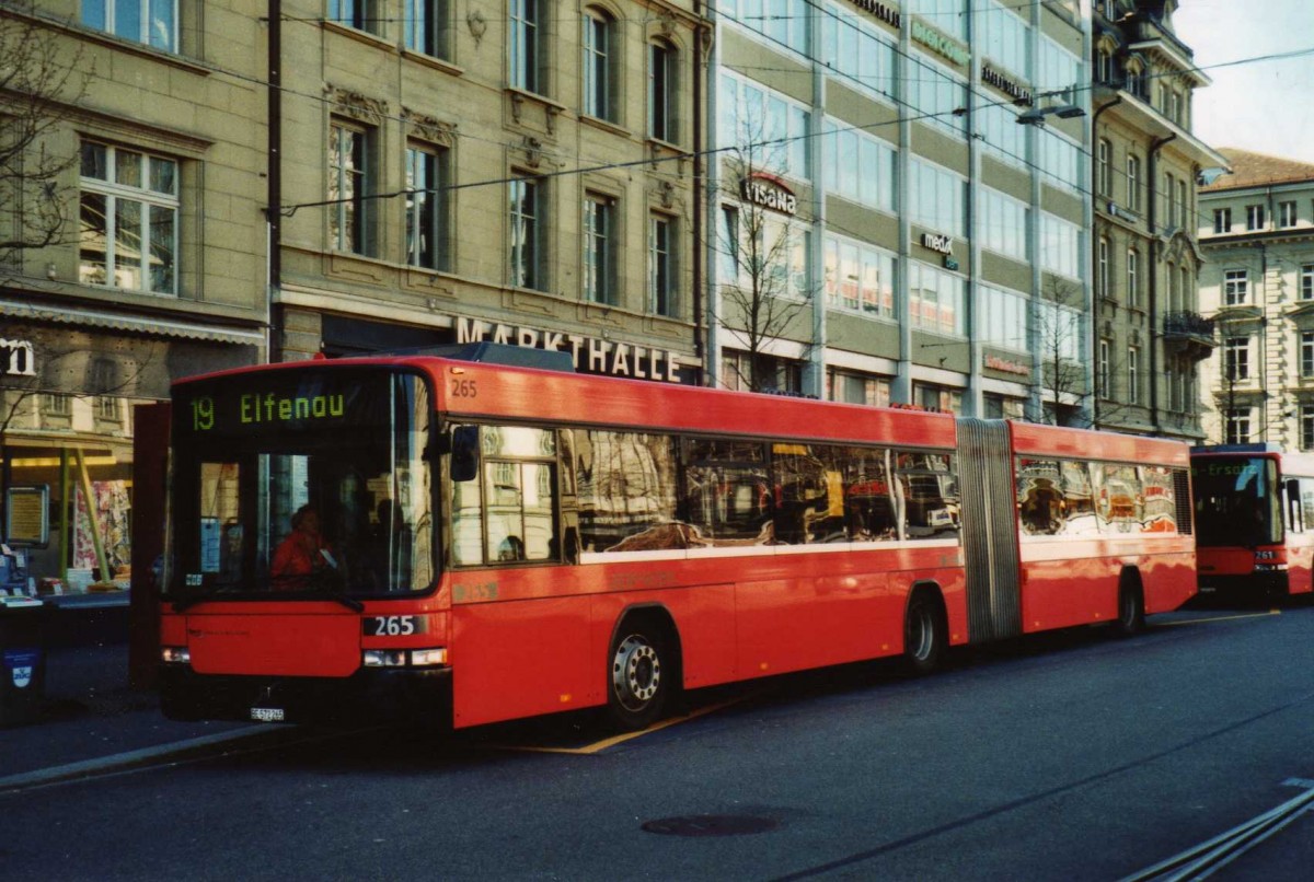 (115'135) - Bernmobil, Bern - Nr. 265/BE 572'265 - Volvo/Hess am 16. Mrz 2009 beim Bahnhof Bern