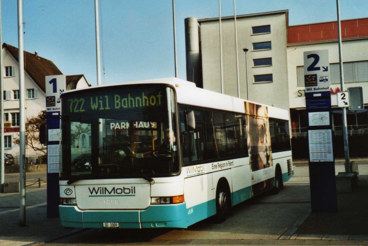 (115'331) - WilMobil, Wil - Nr. 231/SG 3309 - Volvo/Hess (ex BOS Wil Nr. 19) am 18. Mrz 2009 beim Bahnhof Wil