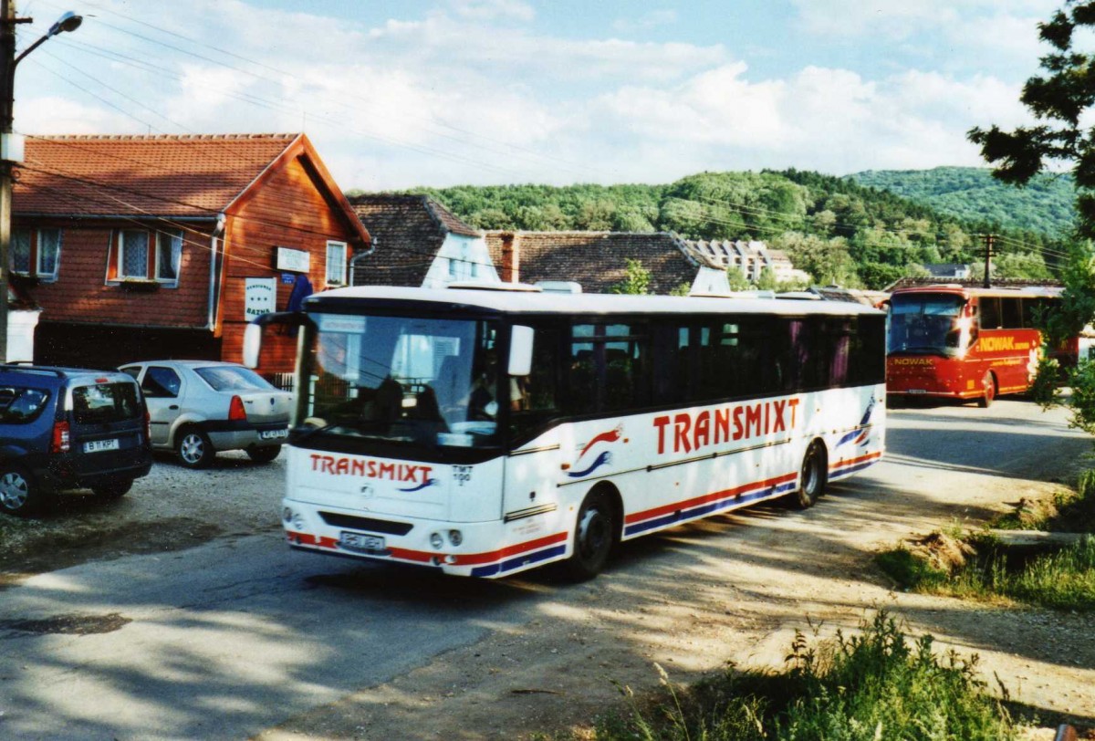 (116'608) - Transmixt - B 51 AEH - Irisbus am 25. Mai 2009 in Bazna, Pensiunea Bazna