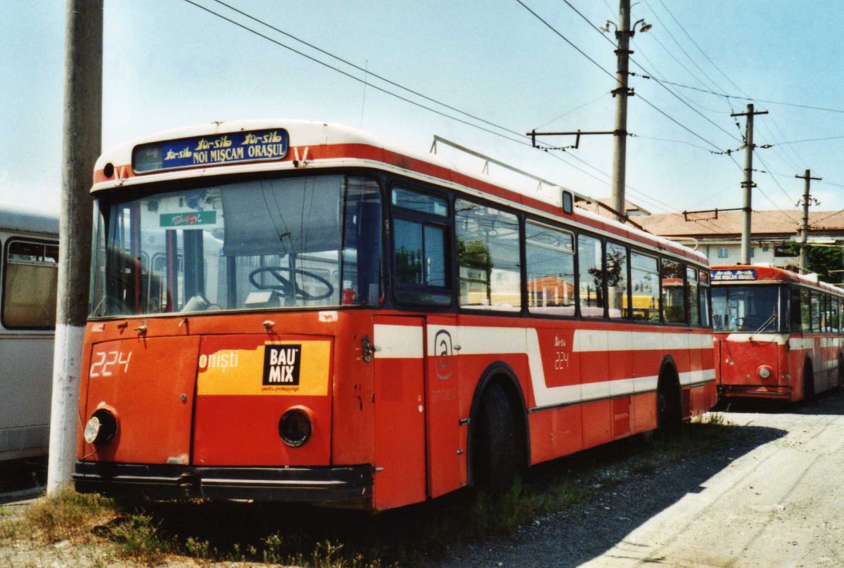 (116'831) - Tursib, Sibiu - Nr. 224 - FBW/R&J Trolleybus (ex Nr. 688; ex VB Biel Nr. 10) am 27. Mai 2009 in Sibiu, Depot