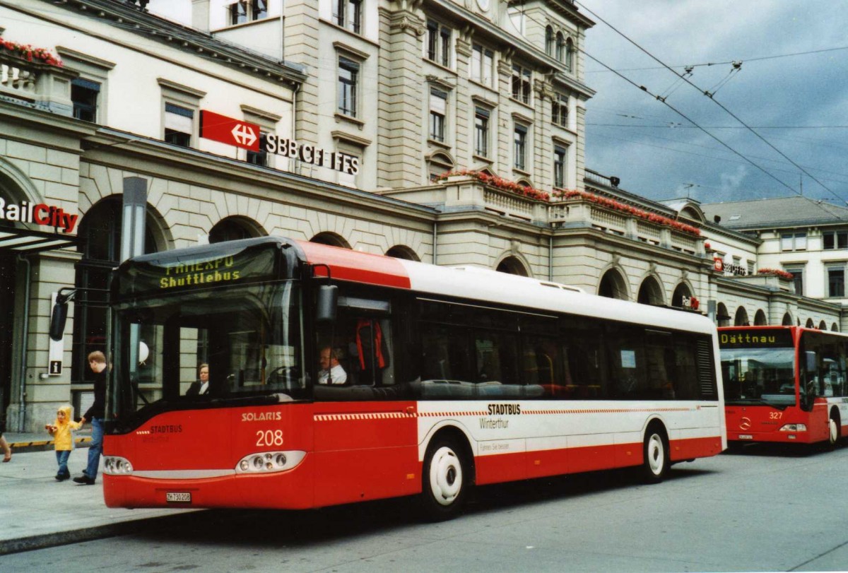 (117'301) - SW Winterthur - Nr. 208/ZH 730'208 - Solaris am 6. Juni 2009 beim Hauptbahnhof Winterthur