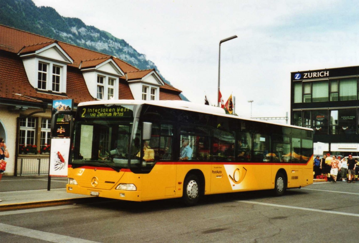 (117'711) - PostAuto Bern - BE 610'544 - Mercedes am 14. Juni 2009 beim Bahnhof Interlaken Ost