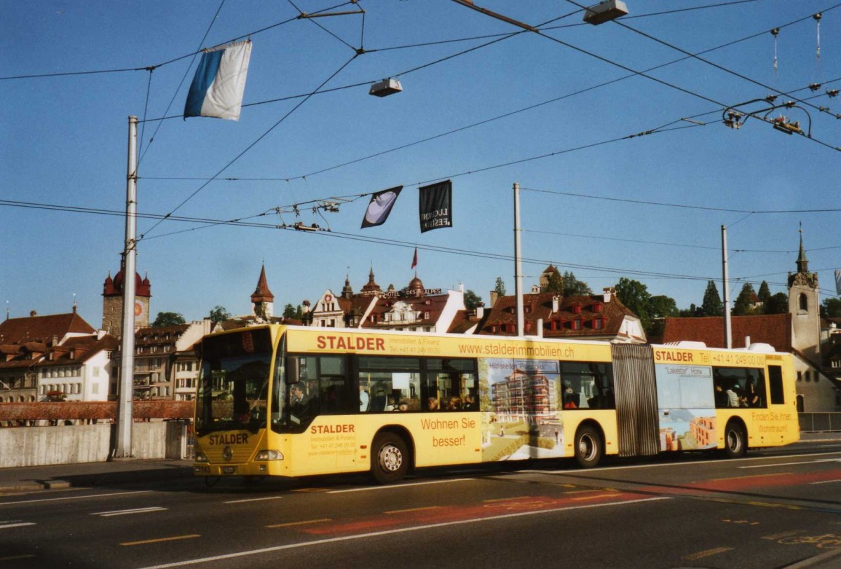 (119'631) - VBL Luzern - Nr. 143/LU 199'443 - Mercedes am 15. August 2009 in Luzern, Bahnhofbrcke