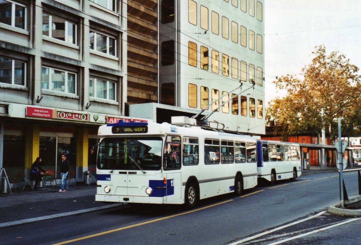 (122'325) - TL Lausanne - Nr. 738 - FBW/Hess Trolleybus am 19. November 2009 in Lausanne, Chauderon