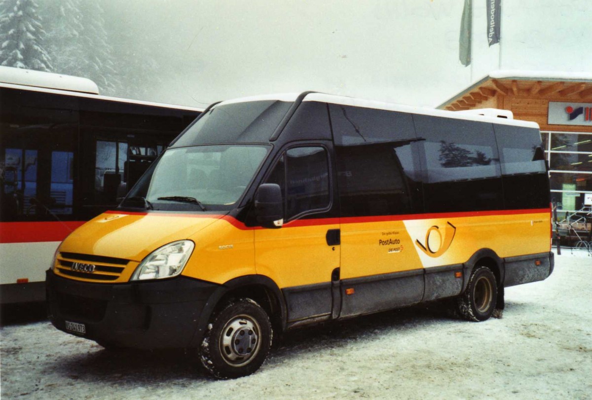 (123'821) - PostAuto Wallis - VS 241'973 - Iveco am 9. Januar 2010 in Adelboden, ASB