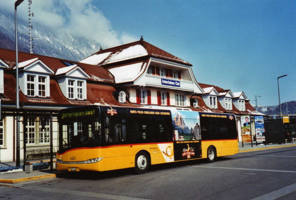 (124'606) - PostAuto Bern - BE 610'537 - Solaris am 8. Mrz 2010 beim Bahnhof Interlaken Ost