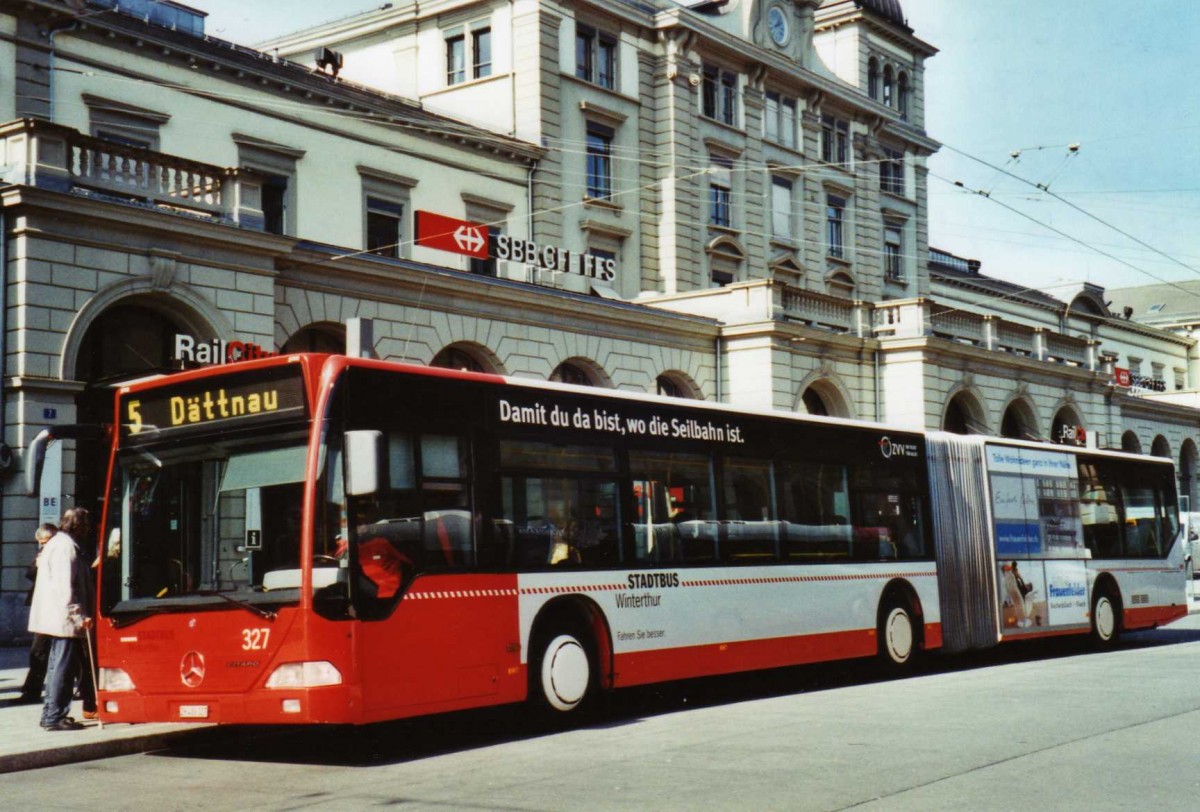 (125'036) - SW Winterthur - Nr. 327/ZH 489'327 - Mercedes am 17. Mrz 2010 beim Hauptbahnhof Winterthur