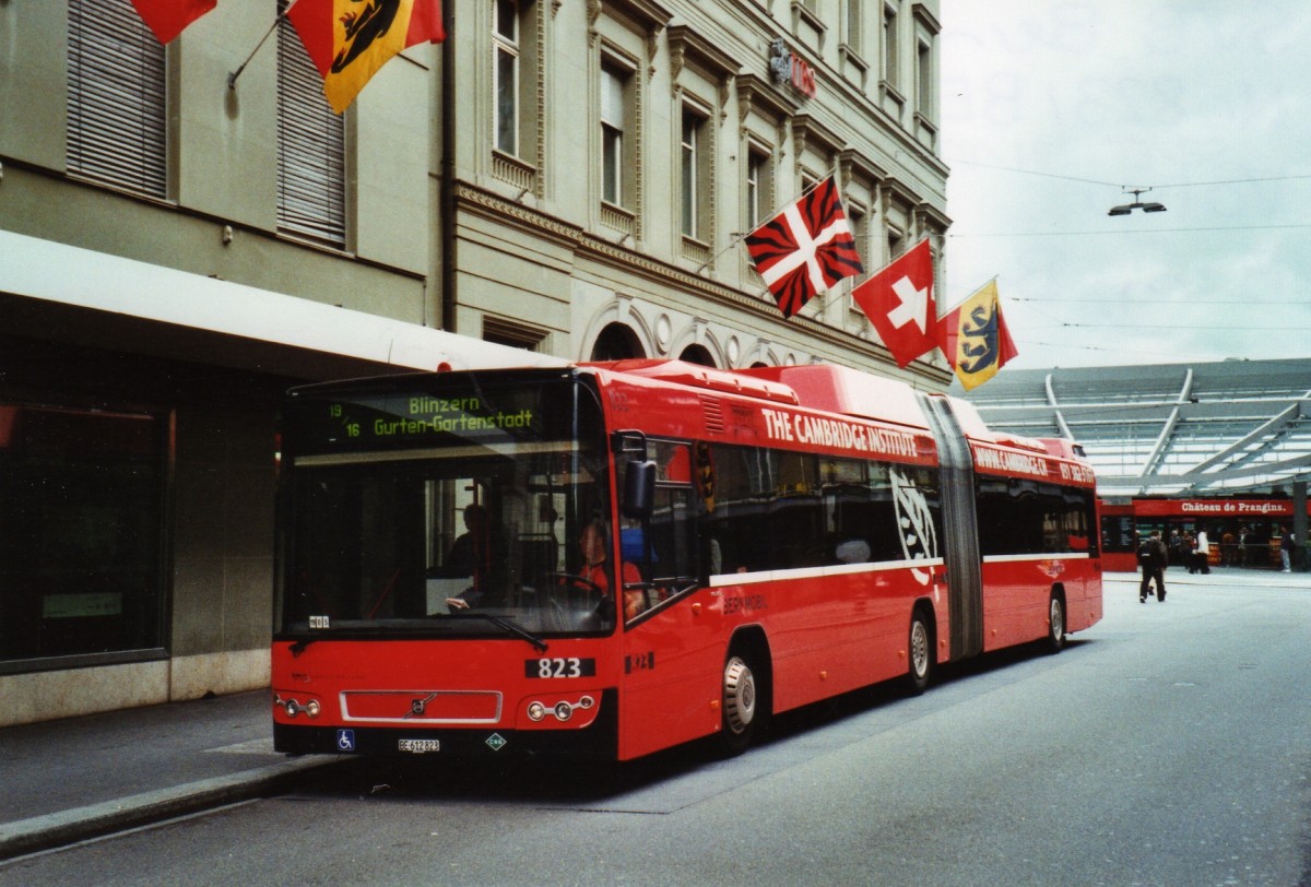 (126'130) - Bernmobil, Bern - Nr. 823/BE 612'823 - Volvo am 13. Mai 2010 beim Bahnhof Bern