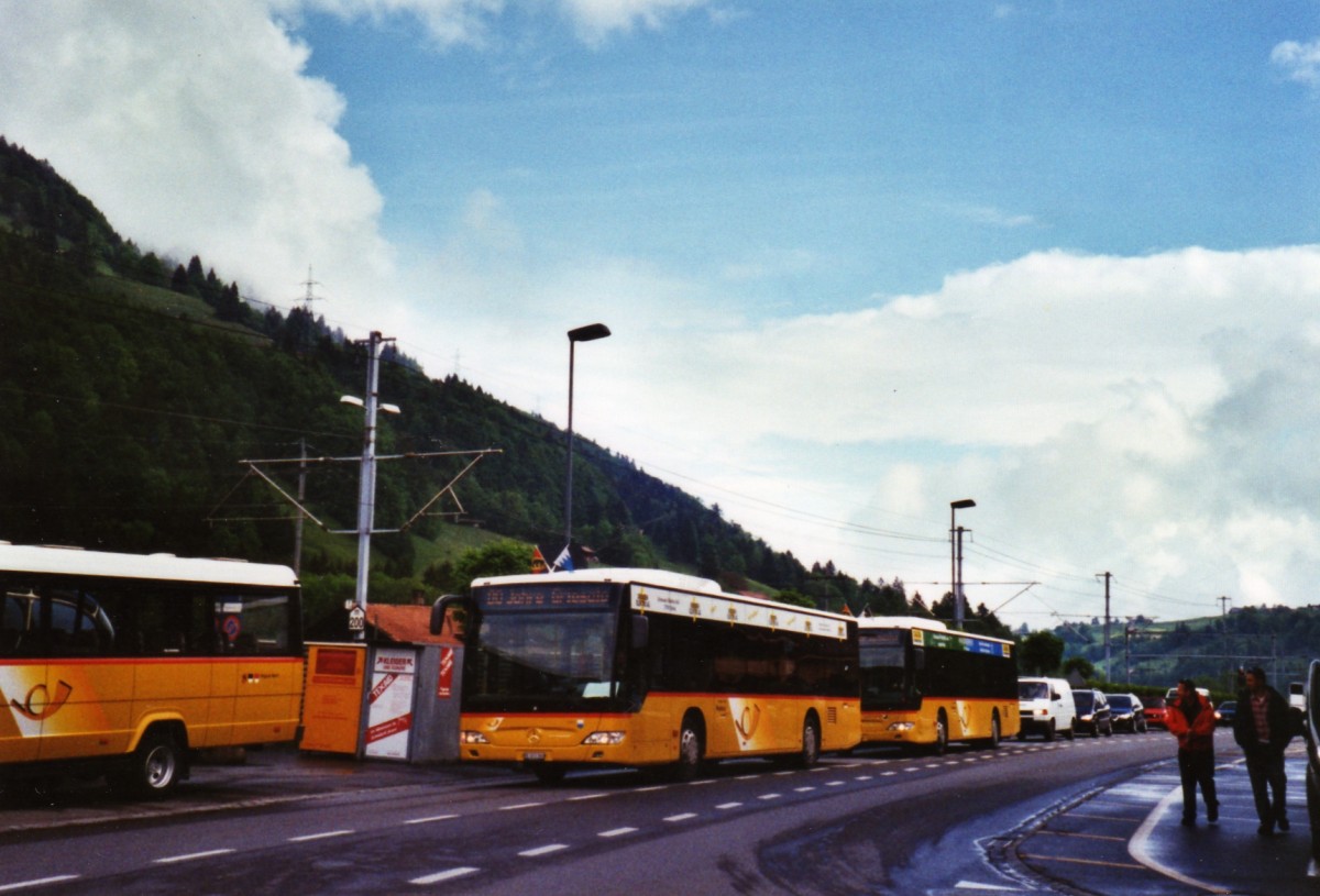 (126'608) - PostAuto Bern - BE 653'386 - Mercedes am 29. Mai 2010 beim Bahnhof Reichenbach