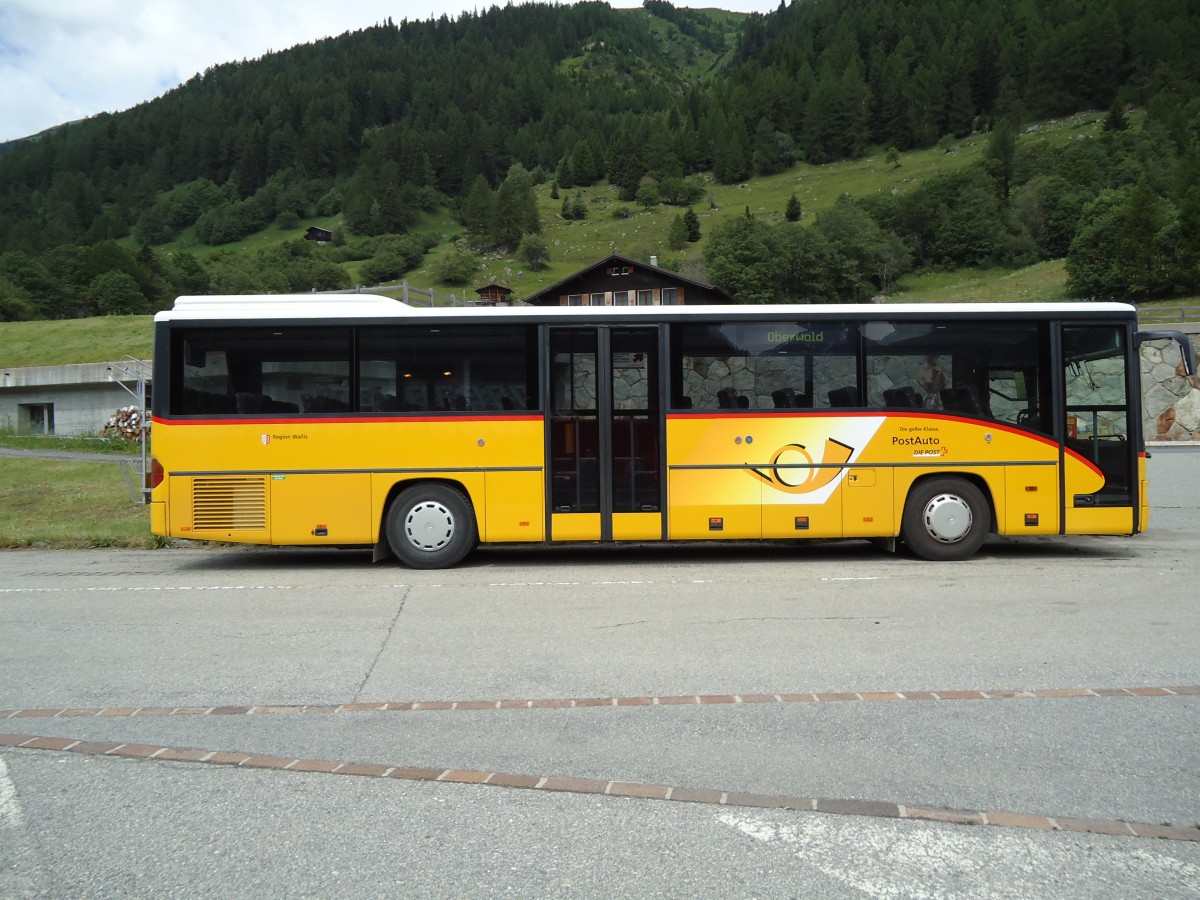 (127'547) - PostAuto Wallis - VS 241'968 - Mercedes (ex AutoPostale Ticino; ex P 25'522) am 4. Juli 2010 beim Bahnhof Oberwald