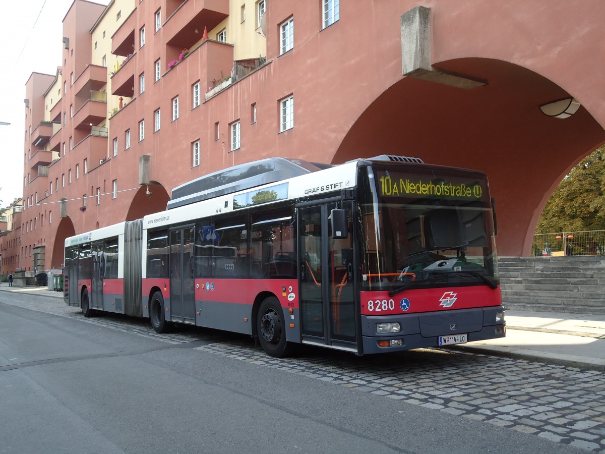 (128'437) - Wiener Linien - Nr. 8280/W 1144 LO - Grf&Stift am 9. August 2010 in Wien, Heiligenstadt