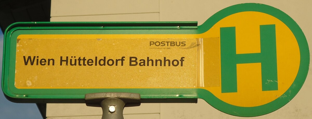 (128'452) - PostBus-Haltestellenschild - Wien, Htteldorf Bahnhof - am 9. August 2010