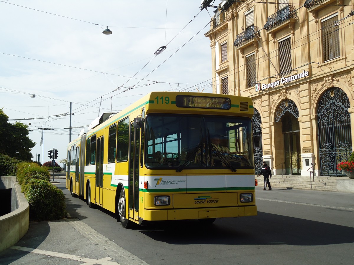 (129'552) - TN Neuchtel - Nr. 119 - NAW/Hess Gelenktrolleybus am 6. September 2010 in Neuchtel, Place Pury