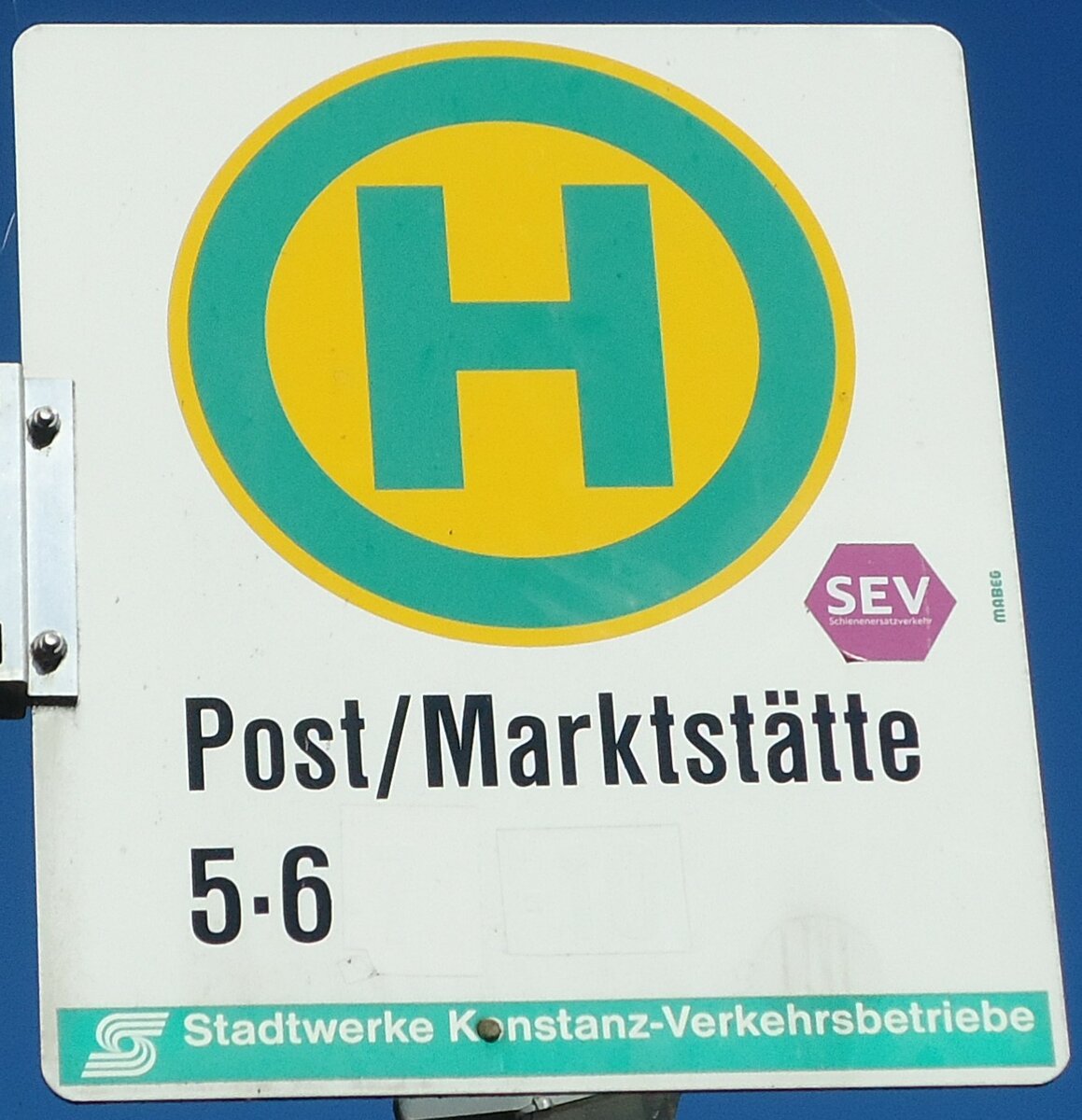 (130'061) - SWK-Haltestellenschild - Onstanz, Post/Marktsttte - am 20. September 2010