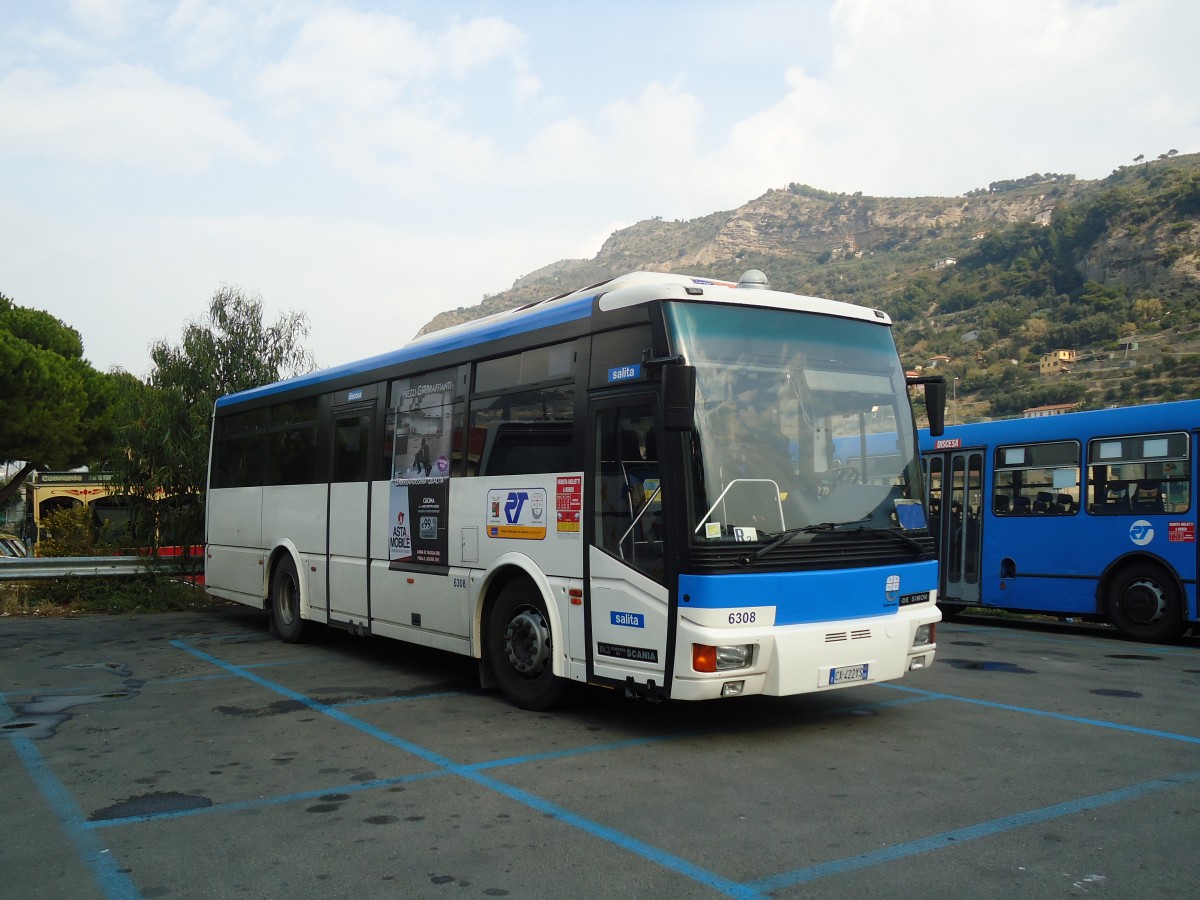 (130'693) - RT Imperia - Nr. 6308/CX-422 YS - Scania/De Simon am 16. Oktober 2010 in Ventimiglia, Depot