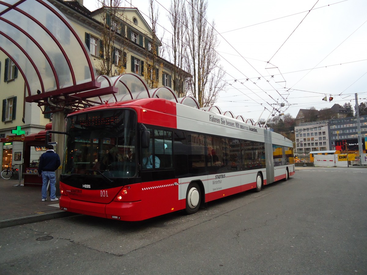 (131'053) - SW Winterthur - Nr. 101 - Hess/Hess Gelenktrolleybus am 17. November 2010 beim Hauptbahnhof Winterthur