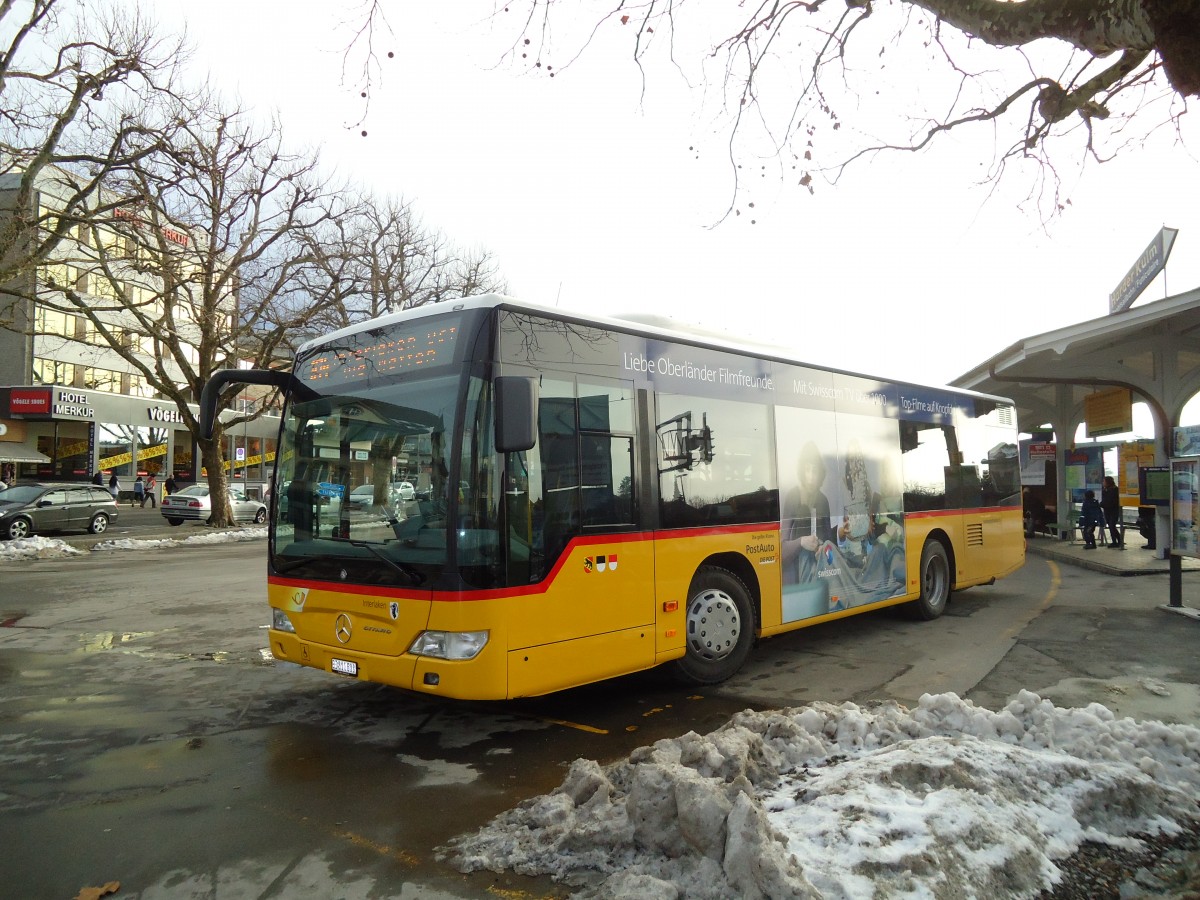 (131'917) - PostAuto Bern - BE 610'533 - Mercedes am 31. Dezember 2010 beim Bahnhof Interlaken West