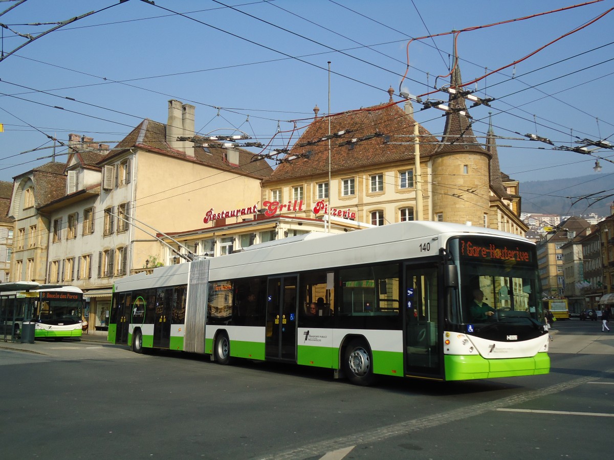 (132'752) - TN Neuchtel - Nr. 140 - Hess/Hess Gelenktrolleybus am 8. Mrz 2011 in Neuchtel, Place Pury