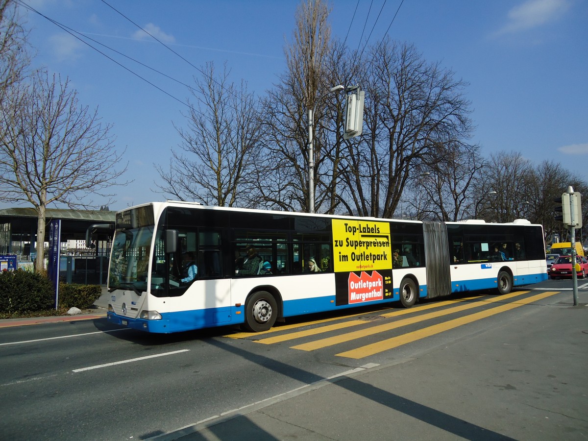 (133'025) - VBL Luzern - Nr. 133/LU 15'006 - Mercedes am 11. Mrz 2011 beim Bahnhof Luzern