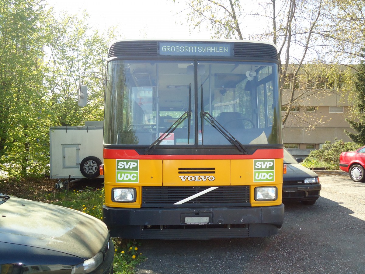 (133'338) - SVP Lyss-Busswil, Lyss - Volvo/Hess (ex Steiner, Messen) am 17. April 2011 in Lyss, Bernstrasse
