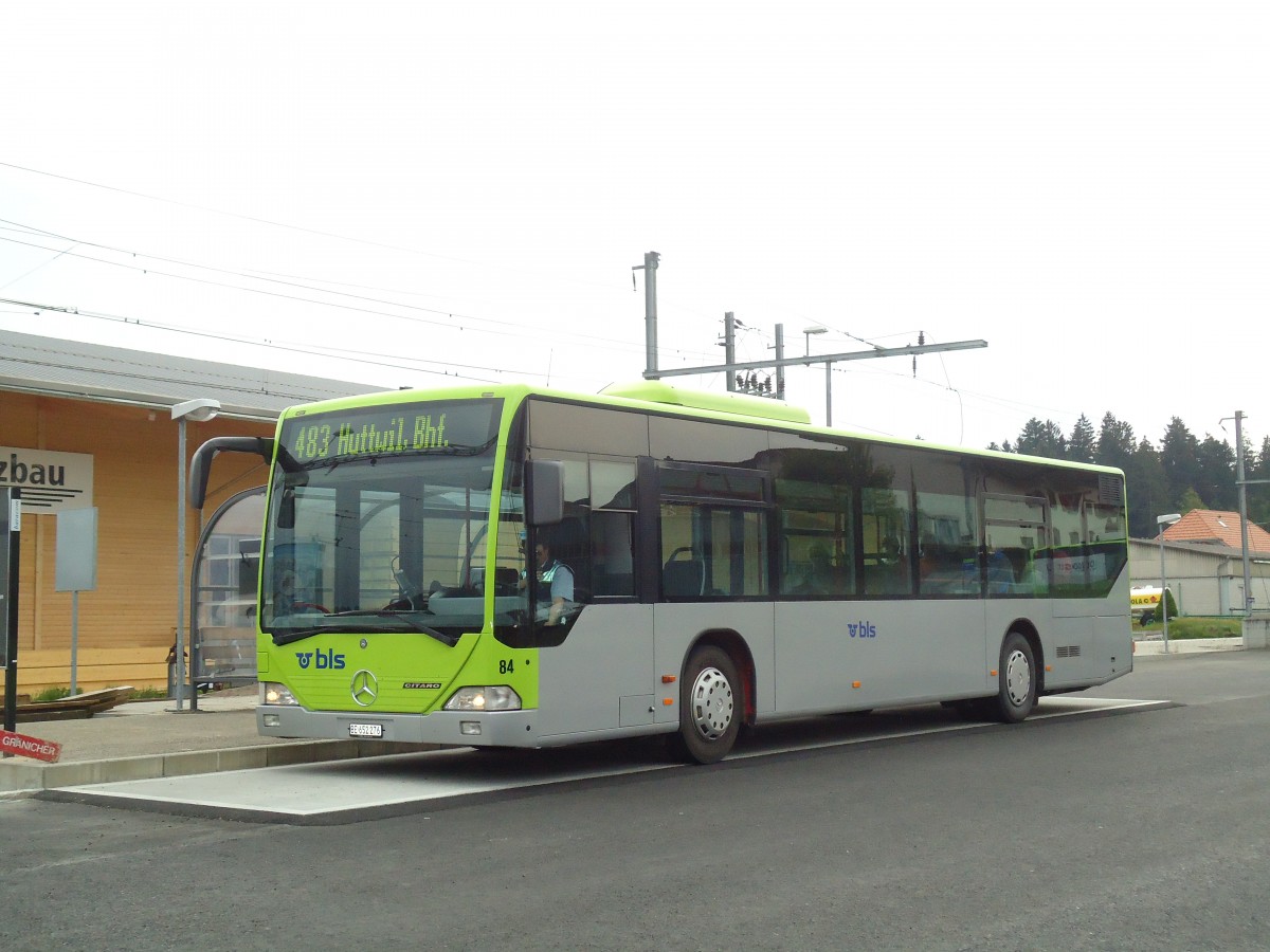 (133'516) - Busland, Burgdorf - Nr. 84/BE 652'276 - Mercedes (ex Lanz, Huttwil) am 30. April 2011 beim Bahnhof Affoltern-Weier