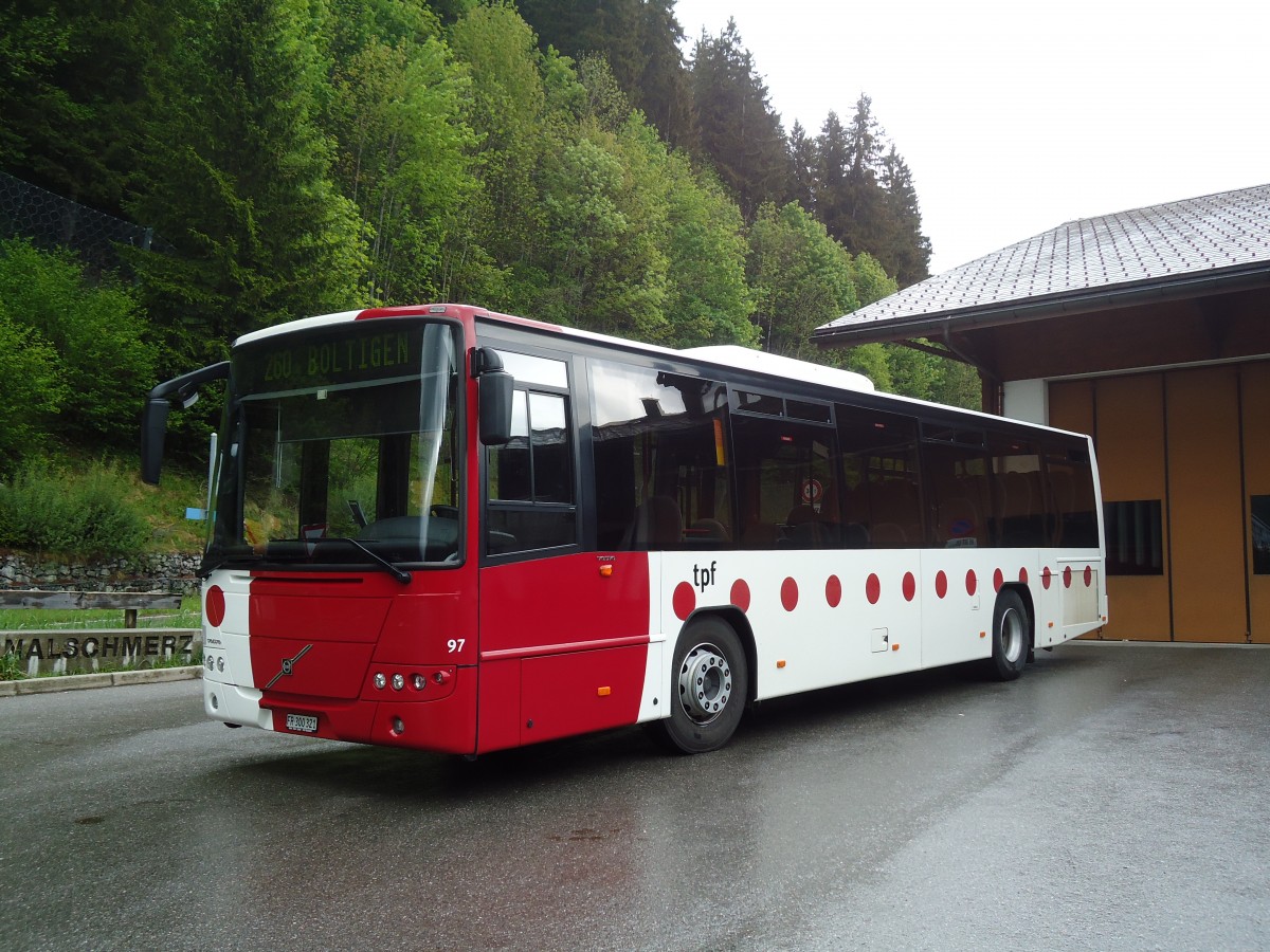 (133'668) - TPF Fribourg - Nr. 97/FR 300'321 - Volvo am 15. Mai 2011 in Kappelboden, Garage
