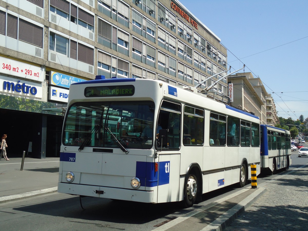 (135'114) - TL Lausanne - Nr. 787 - NAW/Lauber Trolleybus am 12. Juli 2011 beim Bahnhof Lausanne
