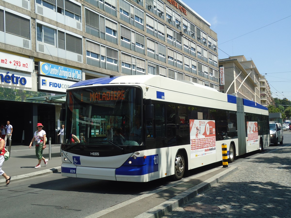 (135'121) - TL Lausanne - Nr. 839 - Hess/Hess Gelenktrolleybus am 12. Juli 2011 beim Bahnhof Lausanne