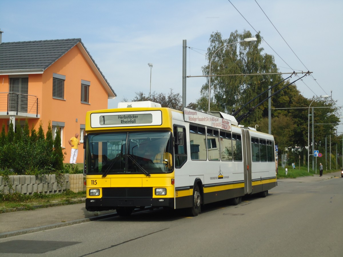 (136'183) - VBSH Schaffhausen - Nr. 115 - NAW/Hess Gelenktrolleybus am 25. September 2011 in Neuhausen, Gemeindewiesen