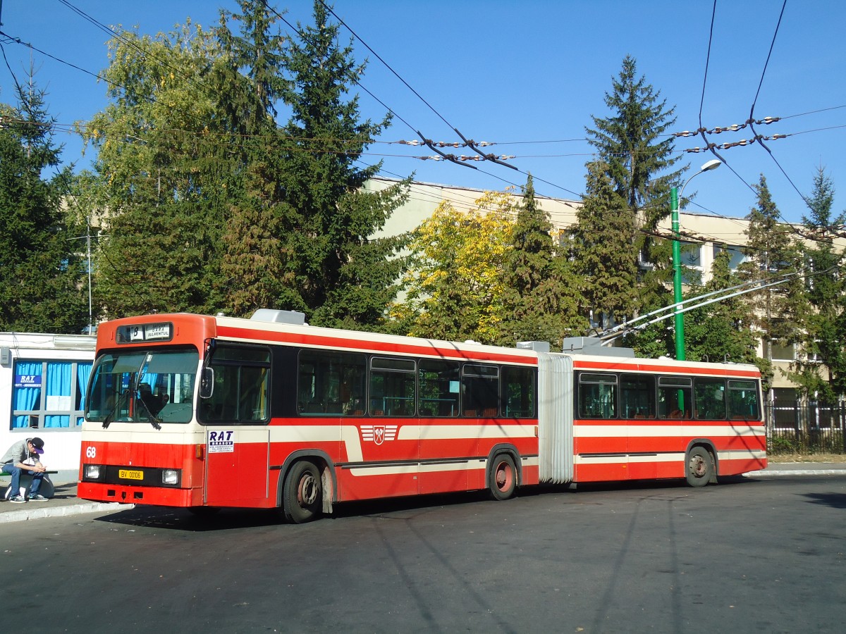 (136'360) - RAT Brasov - Nr. 68/BV 00'106 - Volvo/R&J Gelenktrolleybus (ex VB Biel/CH Nr. 68) am 4. Oktober 2011 in Brasov, Rulmentul