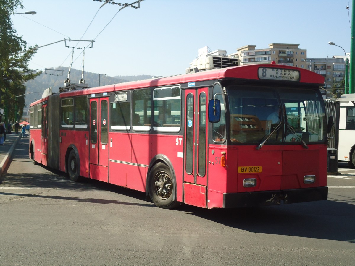 (136'455) - RAT Brasov - Nr. 57/BV 00'122 - FBW/Hess Gelenktrolleybus (ex Bernmobil, CH-Bern Nr. 57) am 5. Oktober 2011 in Brasov, Saturn