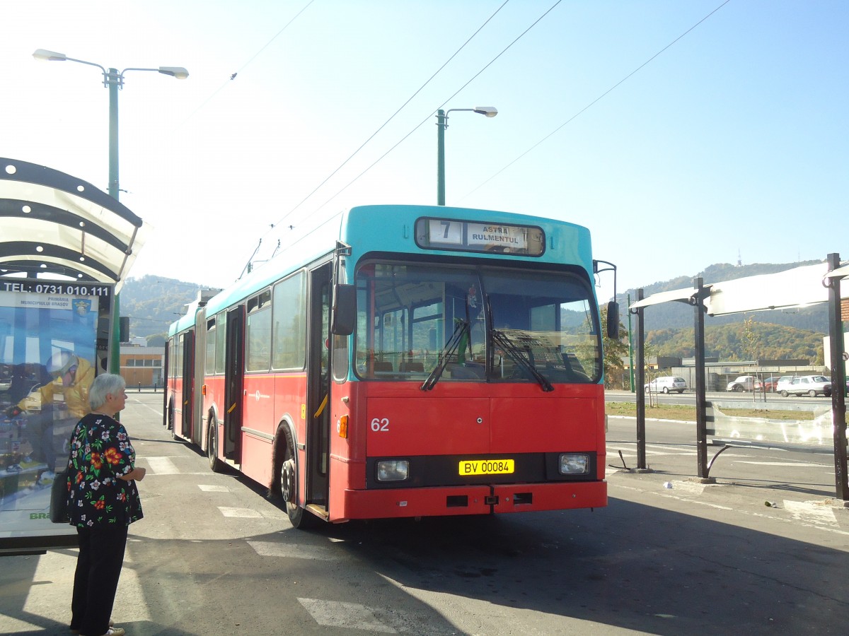(136'487) - RAT Brasov - Nr. 62/BV 00'084 - Volvo/R&J Gelenktrolleybus (ex VB Biel/CH Nr. 62) am 5. Oktober 2011 in Brasov, Roman