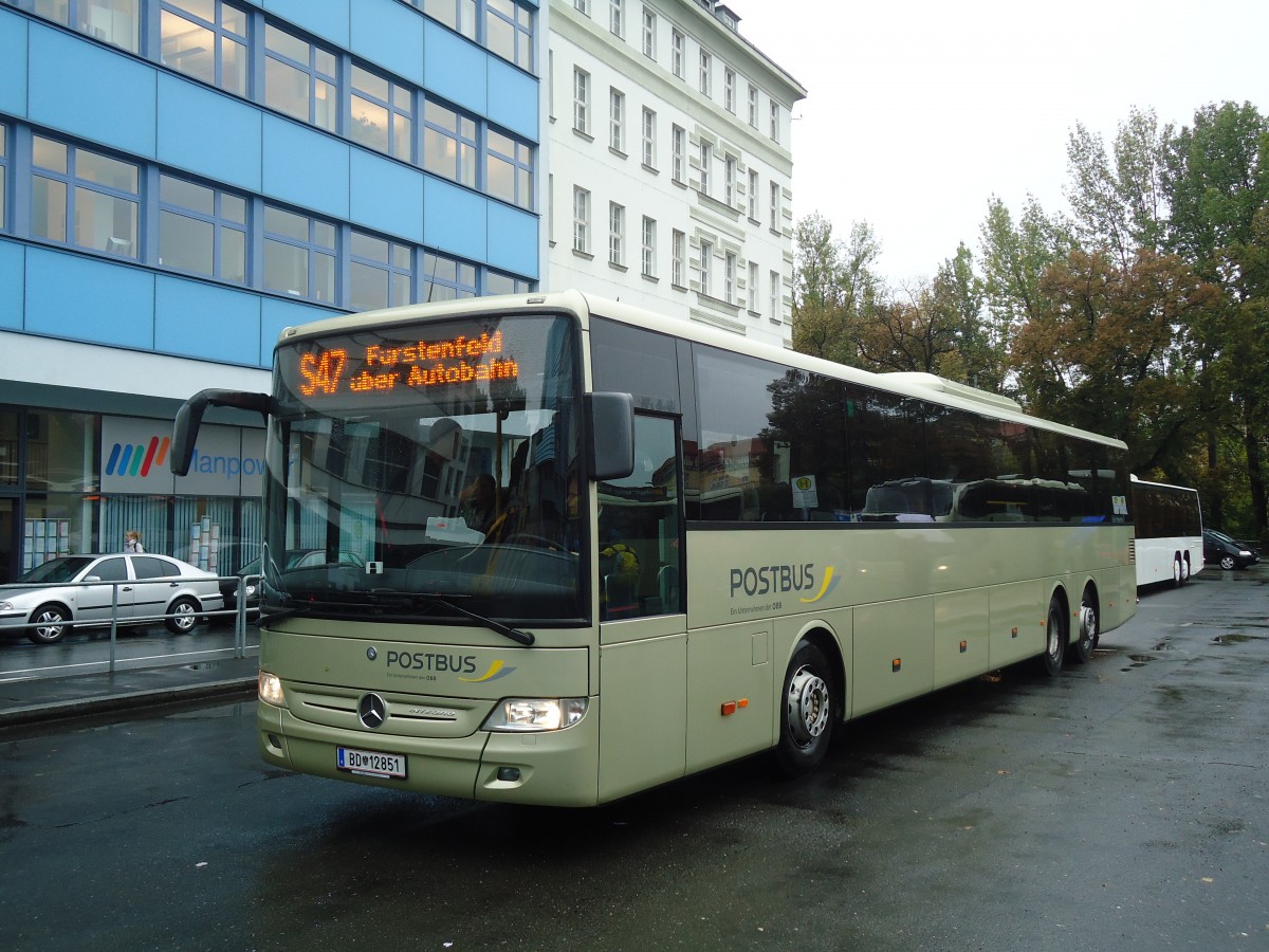 (136'571) - PostBus - BD 12'851 - Mercedes am 7. Oktober 2011 in Graz, Andreas-Hofer-Platz