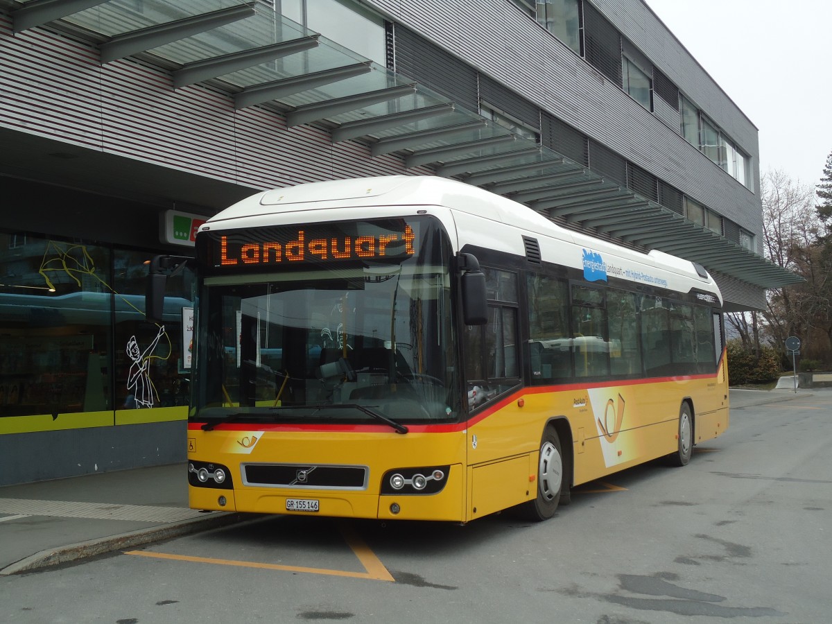 (137'938) - Luk, Grsch - GR 155'146 - Volvo am 5. Mrz 2012 beim Bahnhof Landquart