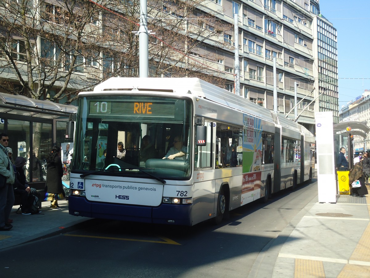 (138'271) - TPG Genve - Nr. 782 - Hess/Hess Doppelgelenktrolleybus am 9. Mrz 2012 in Genve, Coutance