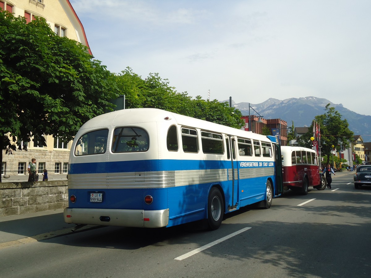 (139'056) - VBL Luzern - Nr. 76/LU 999'944 - Twin Coach am 27. Mai 2012 in Sarnen, OiO