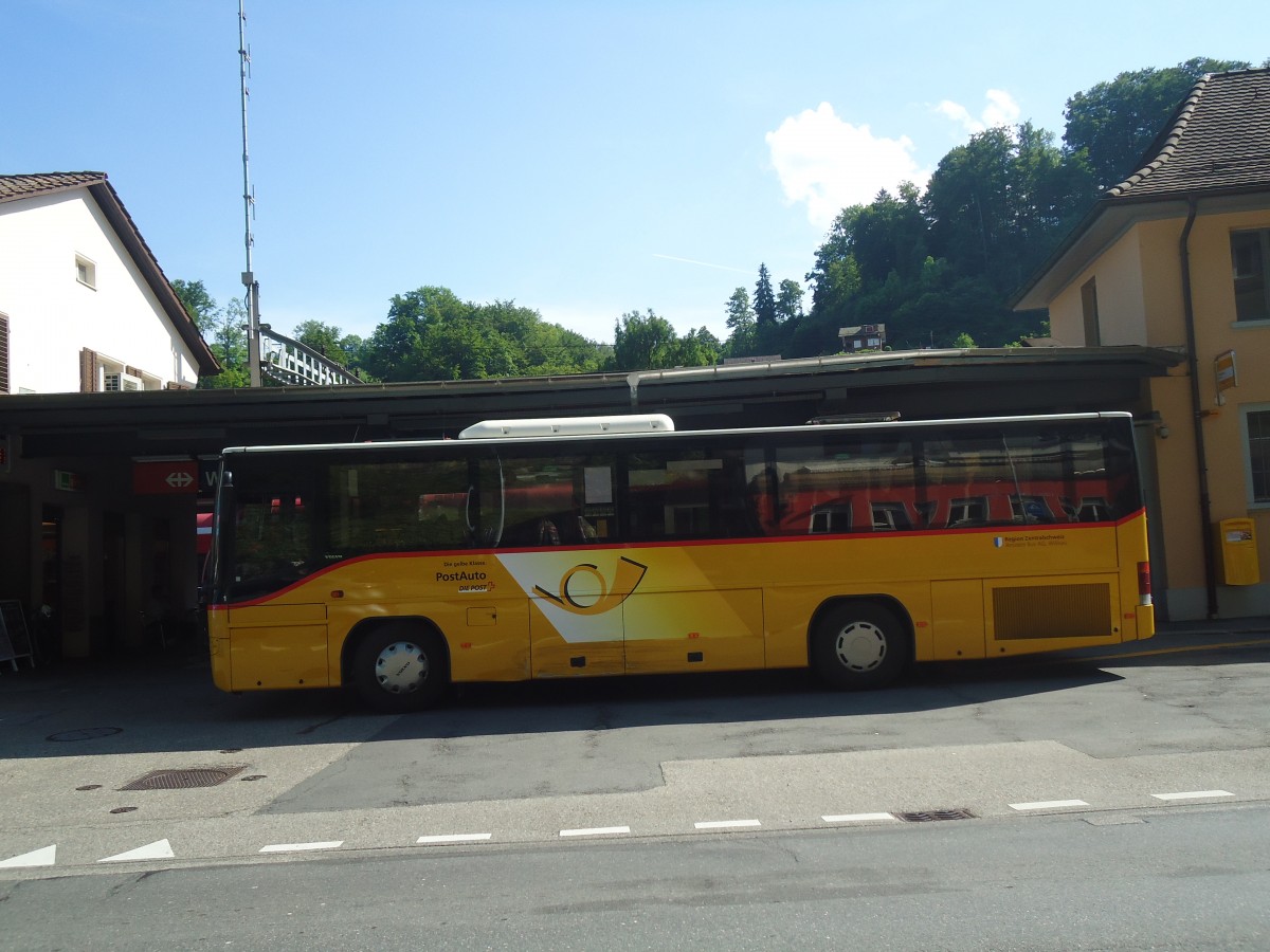 (139'287) - Amstein, Willisau - Nr. 1/LU 15'097 - Volvo (ex Unternhrer, Romoos) am 2. Juni 2012 beim Bahnhof Wolhusen