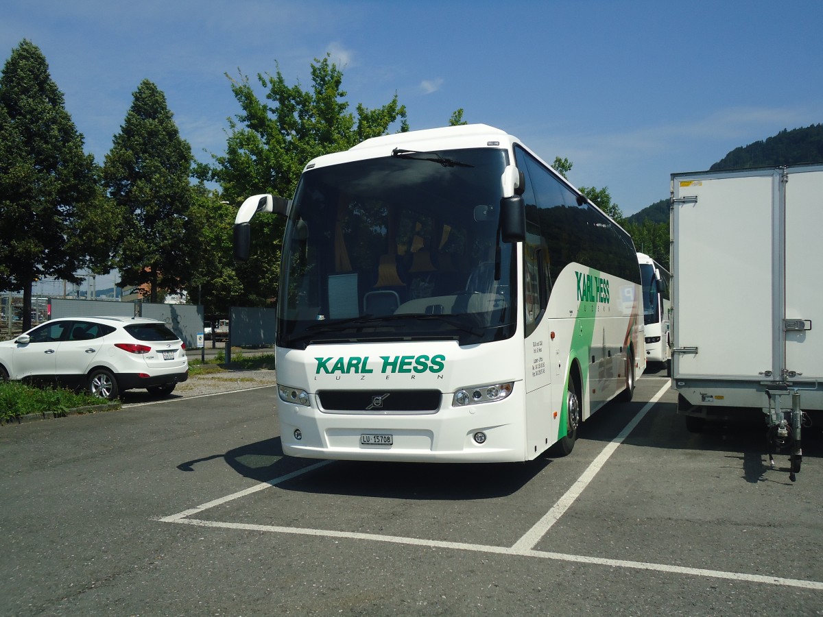 (140'997) - Hess K., Luzern - Nr. 45/LU 15'708 - Volvo am 2. August 2012 in Thun, Seestrasse