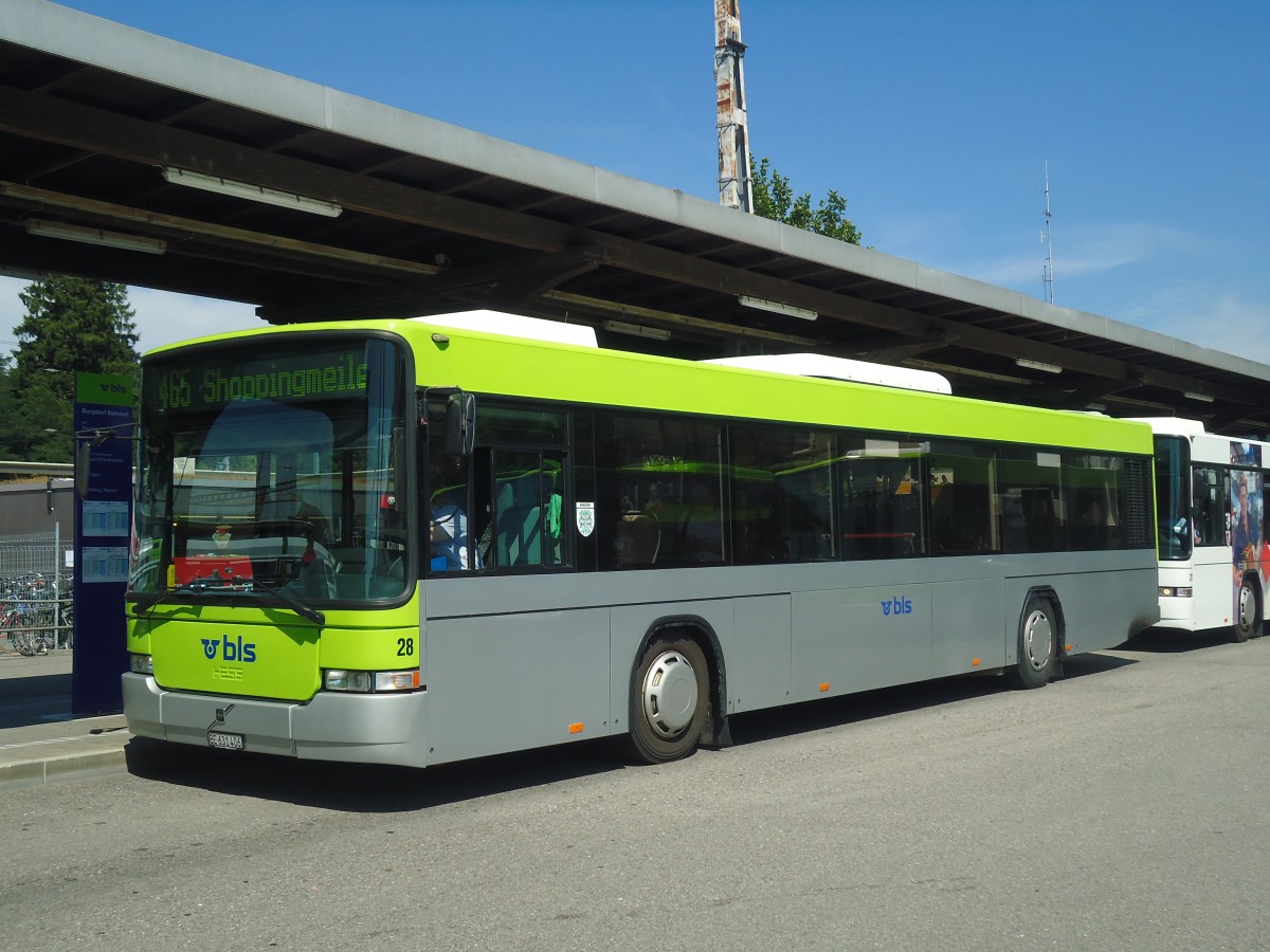 (141'127) - Busland, Burgdorf - Nr. 28/BE 631'406 - Volvo/Hess (ex AAGK Koppigen Nr. 8) am 15. August 2012 beim Bahnhof Burgdorf