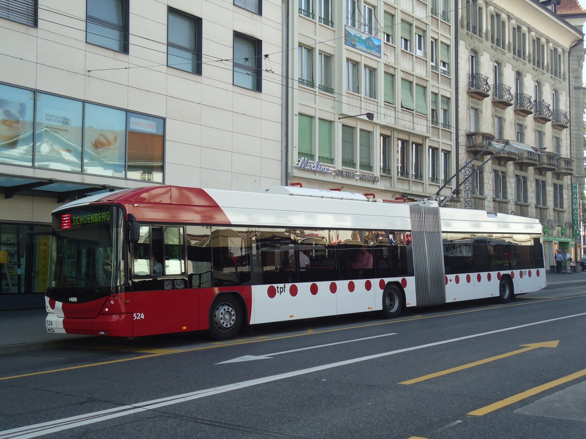 (141'253) - TPF Fribourg - Nr. 524 - Hess/Hess Gelenktrolleybus am 19. August 2012 beim Bahnhof Fribourg