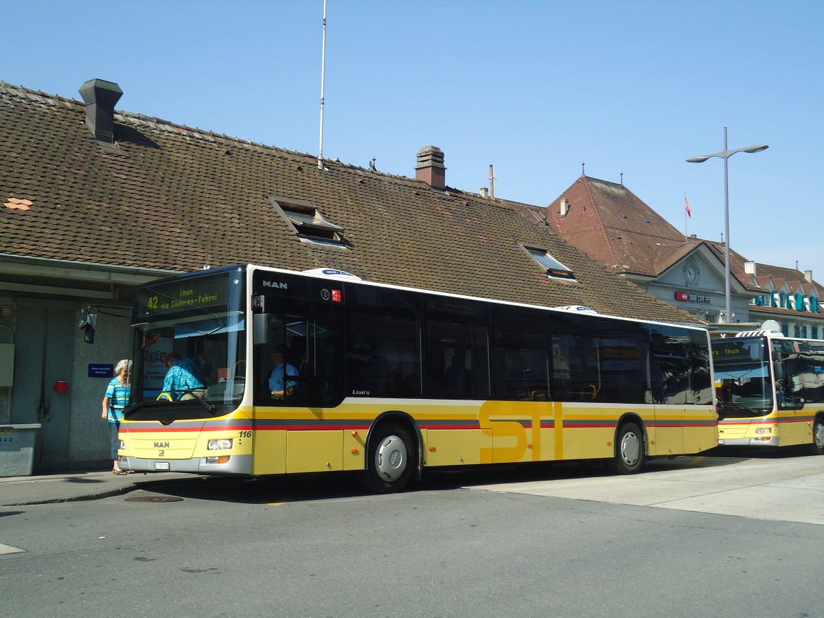 (141'368) - STI Thun - Nr. 116/BE 700'116 - MAN am 20. August 2012 beim Bahnhof Thun