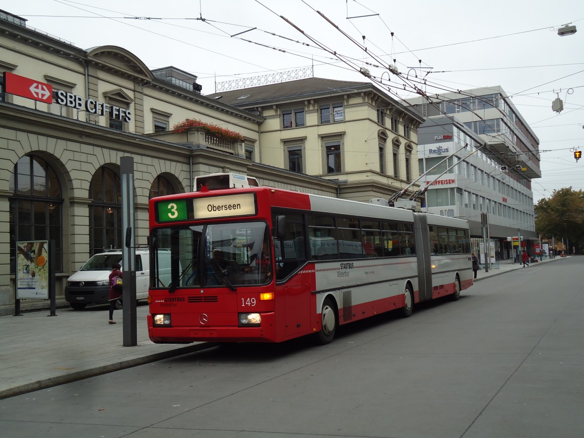 (142'102) - SW Winterthur - Nr. 149 - Mercedes Gelenktrolleybus am 24. Oktober 2012 beim Hauptbahnhof Winterthur