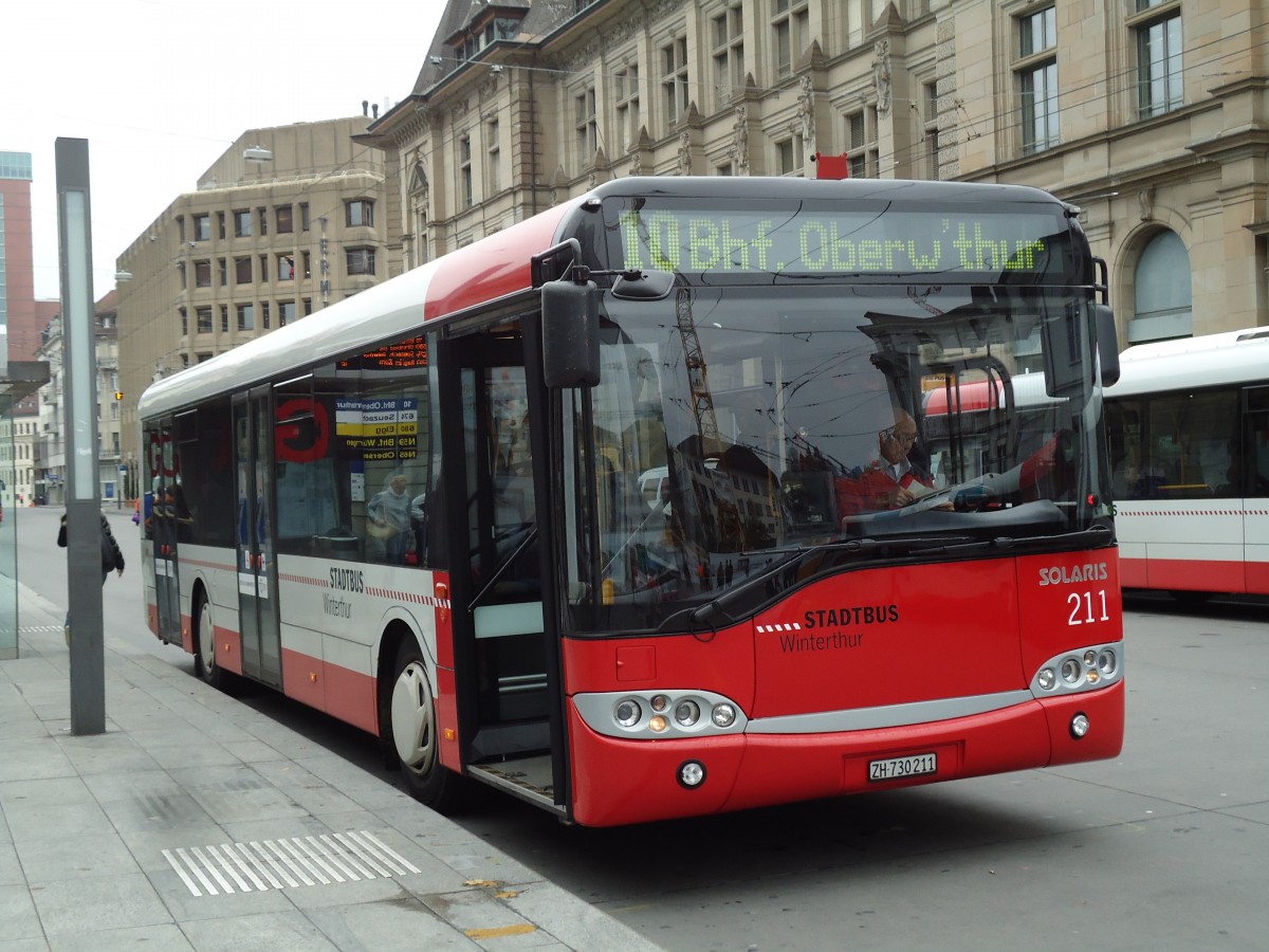 (142'104) - SW Winterthur - Nr. 211/ZH 730'211 - Solaris am 24. Oktober 2012 beim Hauptbahnhof Winterthur