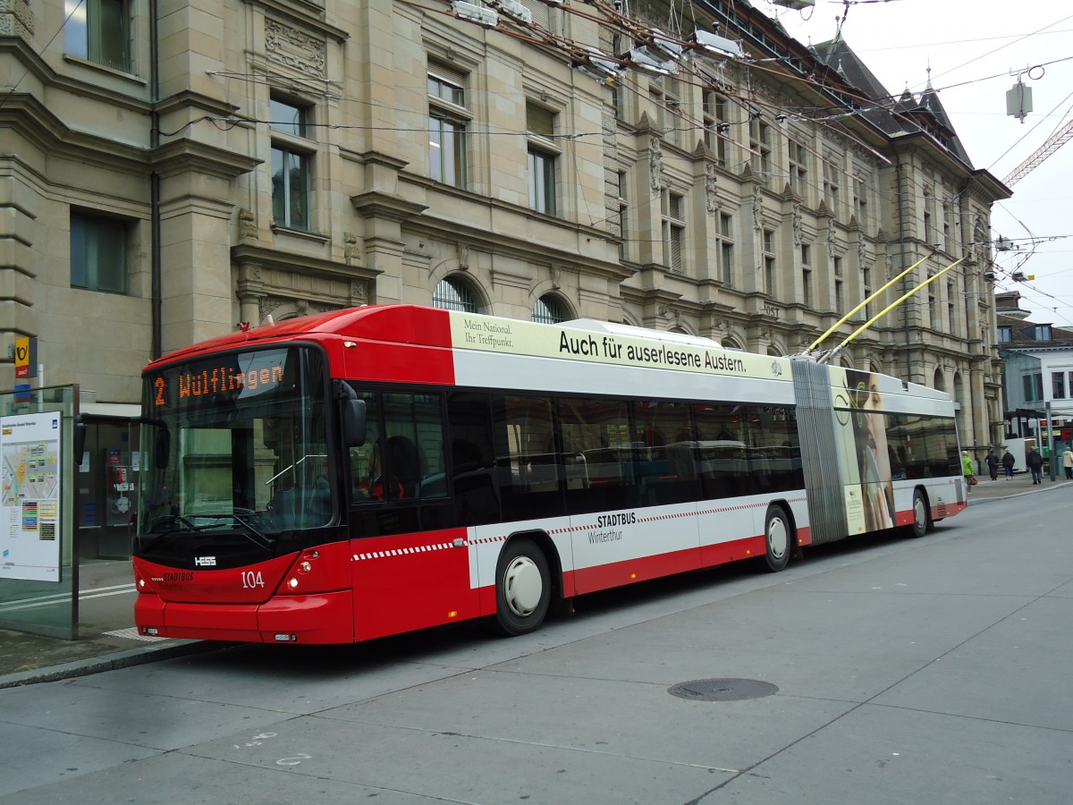 (142'120) - SW Winterthur - Nr. 104 - Hess/Hess Gelenktrolleybus am 24. Oktober 2012 beim Hauptbahnhof Winterthur
